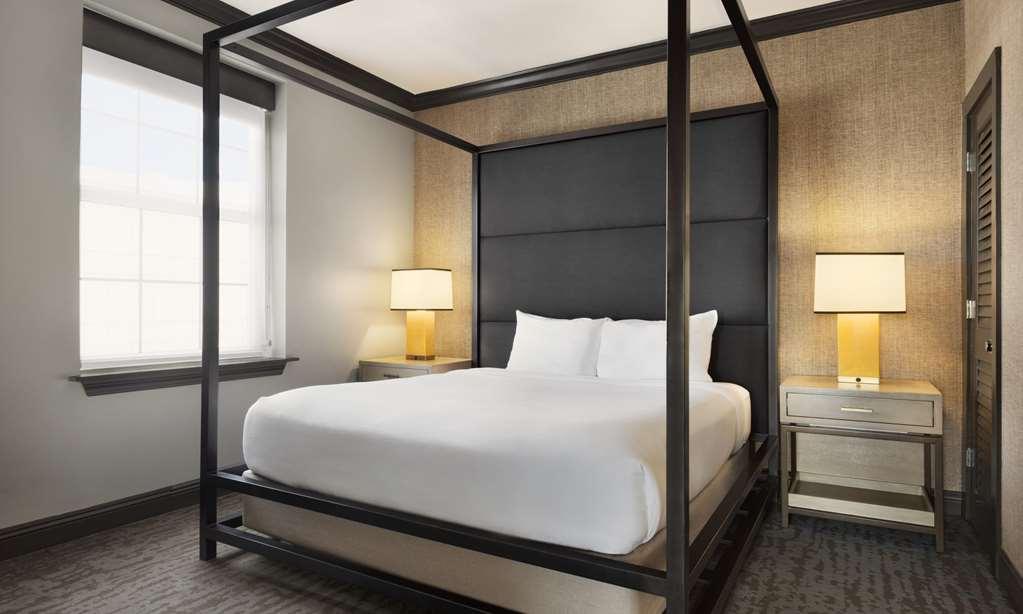 The Admiral Hotel Mobile Bilik gambar